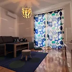 City Delight: Cozy Apartment